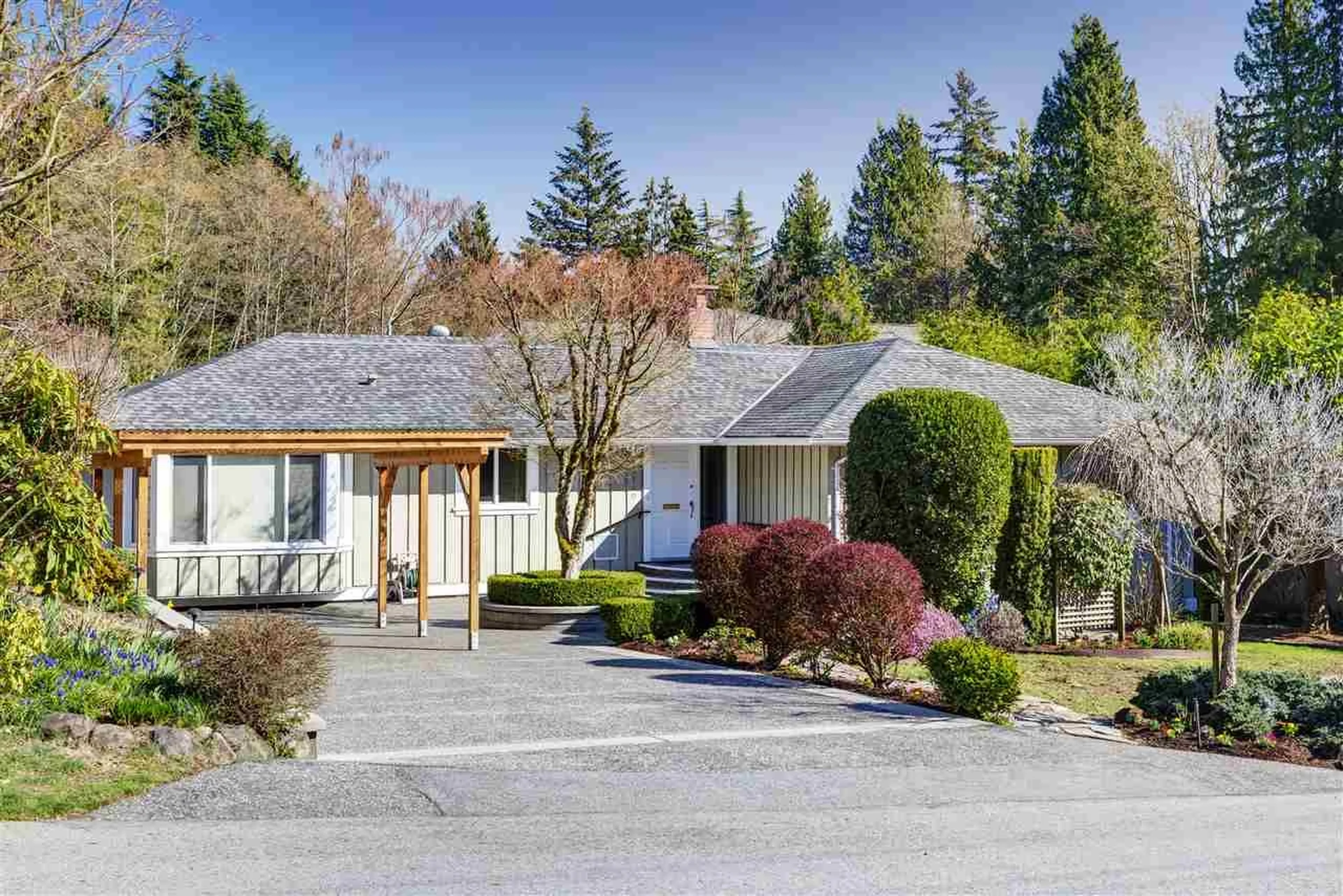 Ambleside, West Vancouver — property photos