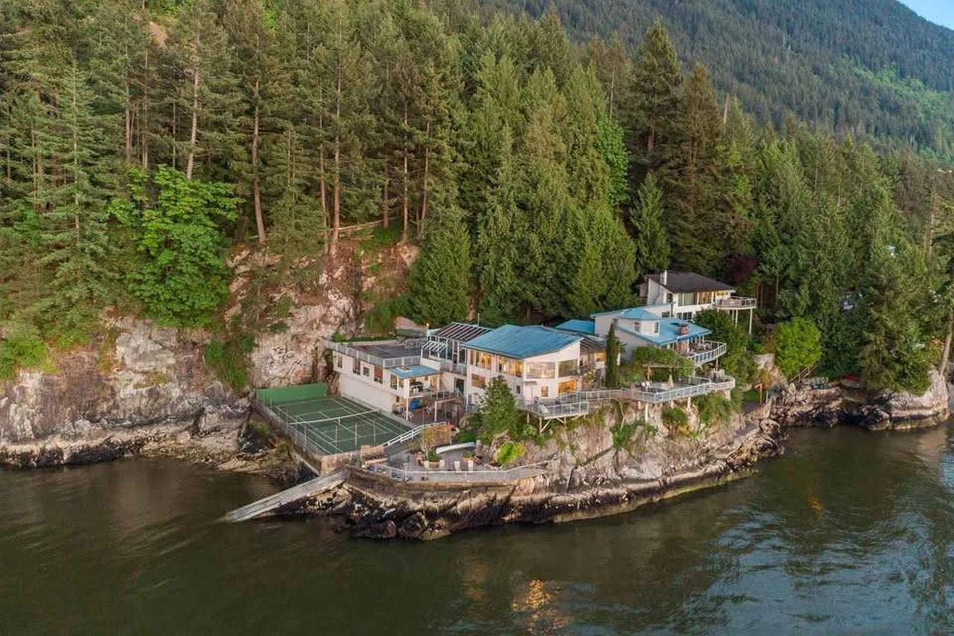 West Vancouver — property photos
