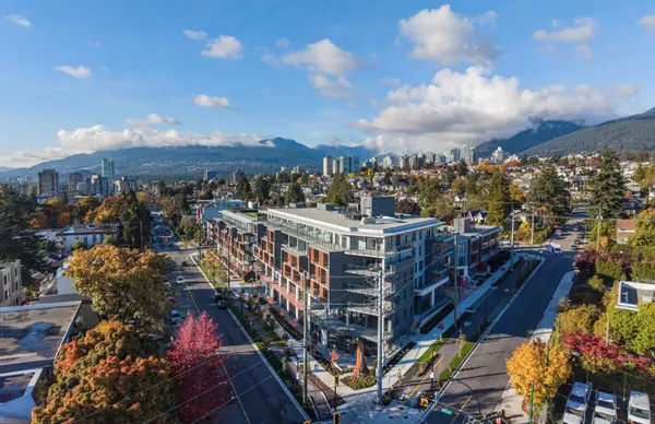 INNOVA, North Vancouver — exterior view
