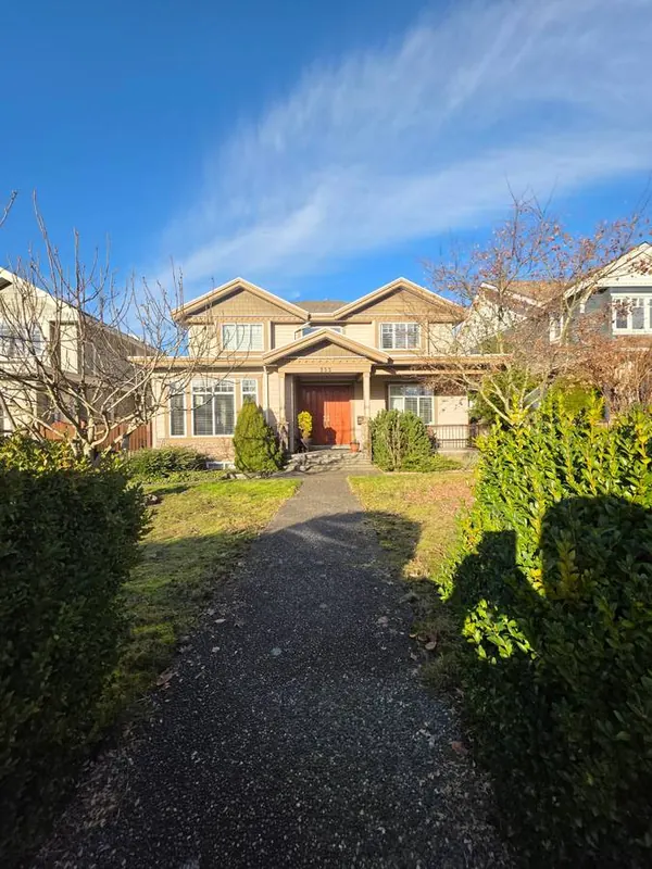 Central Lonsdale, North Vancouver — exterior view