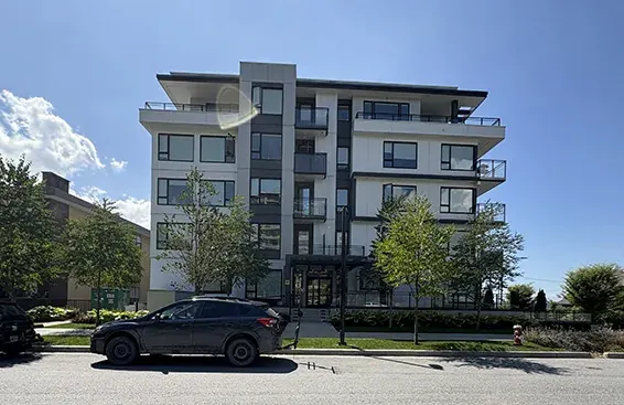 Avesta Buiiding, North Vancouver — exterior view