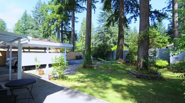 Upper Capilano, North Vancouver — exterior view
