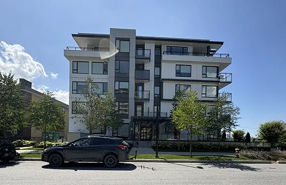 AVESTA, North Vancouver — property photos