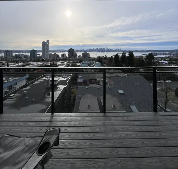 AVESTA, North Vancouver — exterior view