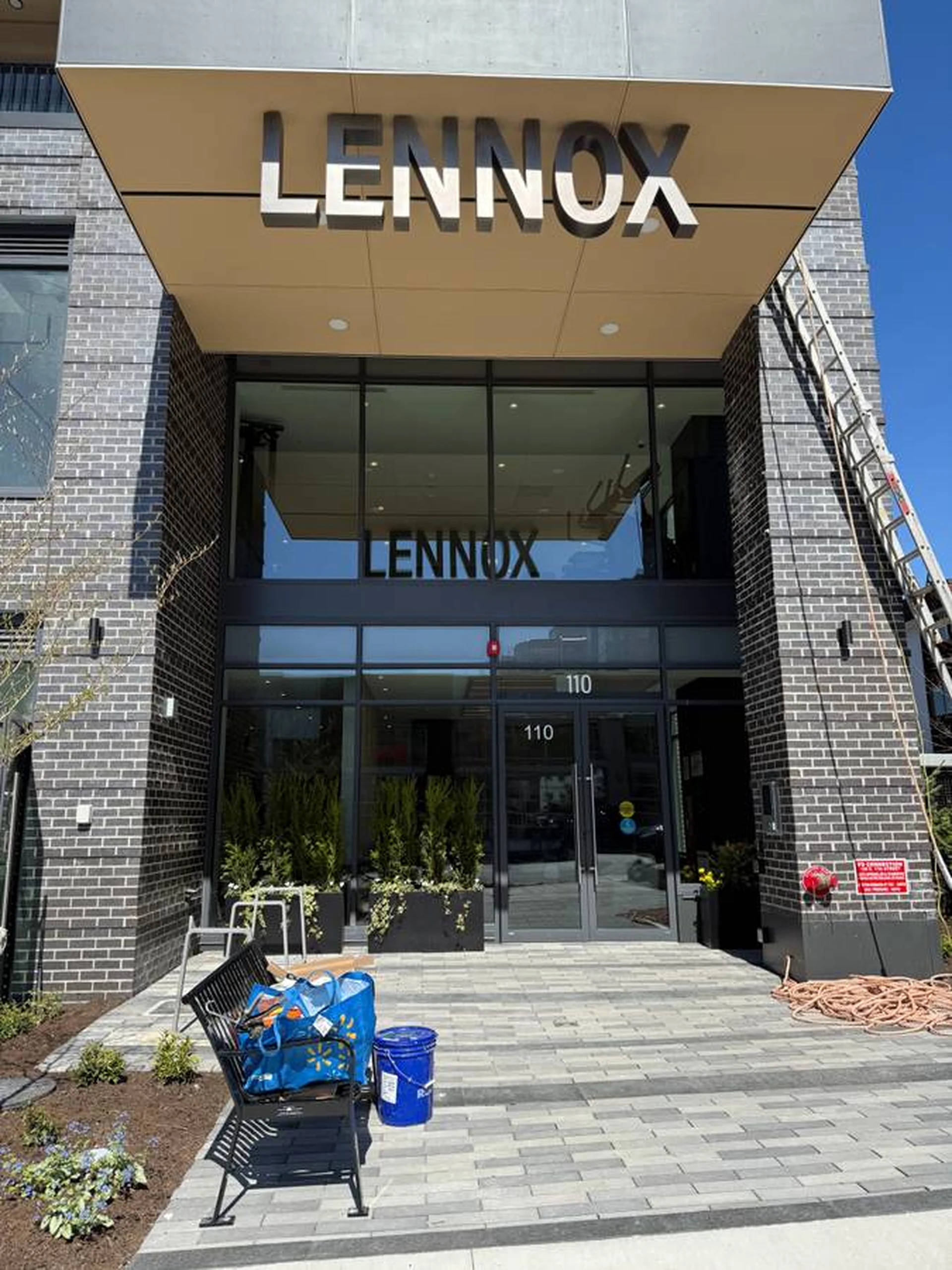 Lennox, North Vancouver — property photos