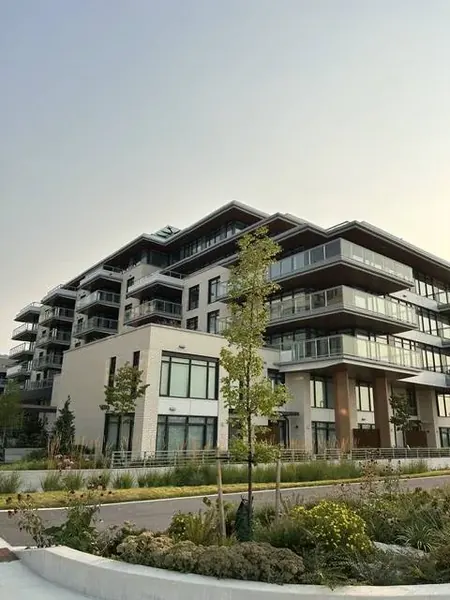 Harbourside, North Vancouver — exterior view