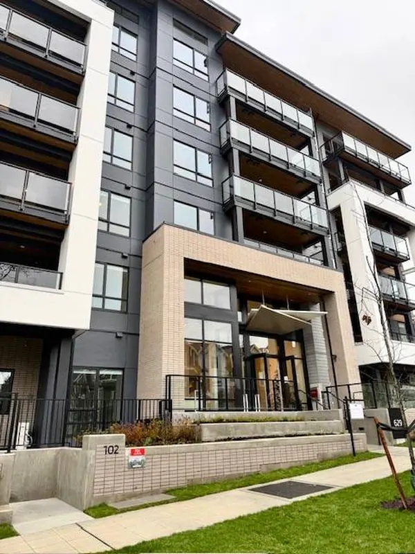 Cardinal, Coquitlam — exterior view