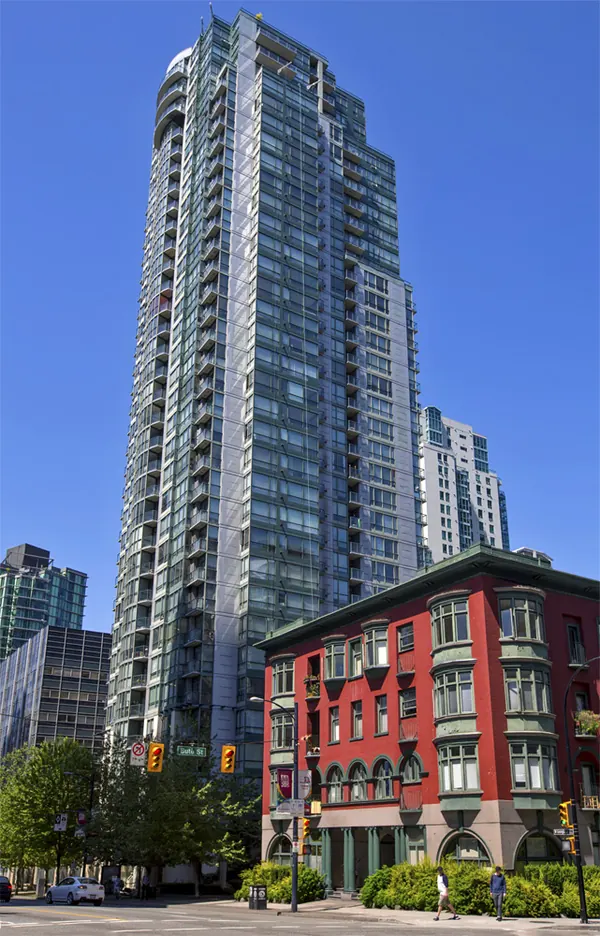 Venus Buidling, Vancouver — exterior view