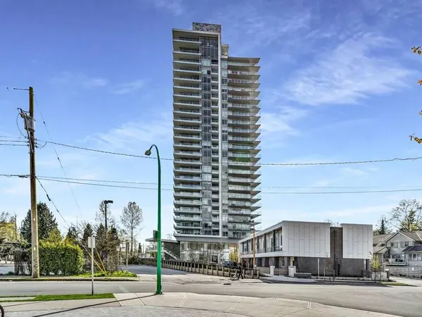Sentinel, West Vancouver — exterior view
