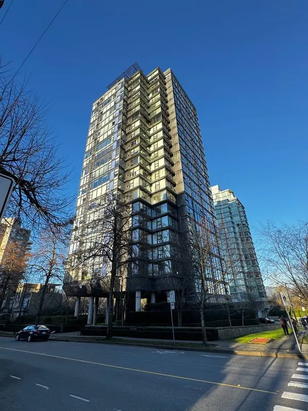The Park, Vancouver — exterior view