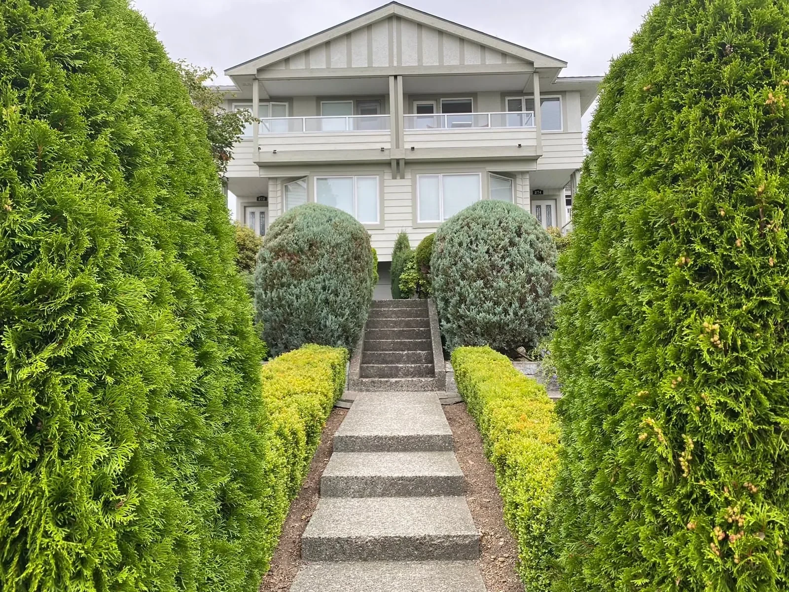 Lower Lonsdale, North Vancouver — property photos