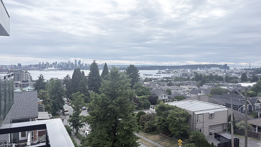 Avesta Building, North Vancouver — property photos